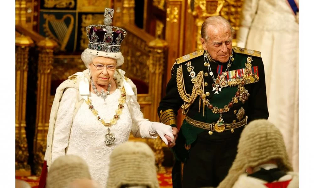 Κάρολος για πρίγκιπα Φίλιππο: «Θα μου λείψει ο αγαπημένος μου μπαμπάς»